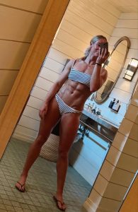 Crossfit Babe Bikini Selfie